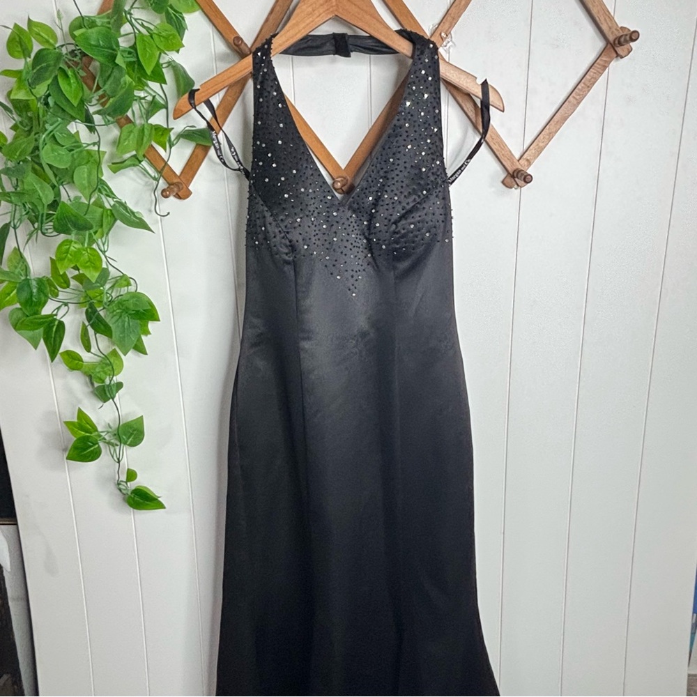 Morgan & Co Black Satin Beaded Halter Maxi Evening Formal Dress Sz 9/10